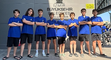 Su altında çifte kupa