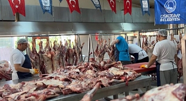 Üsküdar'da 10 binden fazla aileye 50 ton kurban eti dağıtıldı