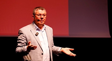 Yazar Kapaklıkaya'dan Mutlu Aile Mutlu Çocuk söyleşisi