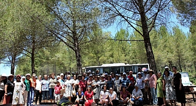 100 Yaş Evi Üyeleri Piknikte Buluştu