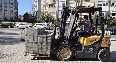 Belediye şantiyesi fabrika gibi üretiyor, Karşıyaka güzelleşiyor