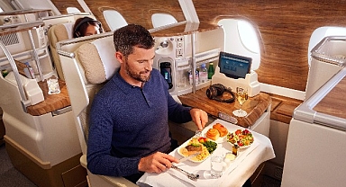 Emirates, Yemek Ön Sipariş Hizmetini Tanıtıyor