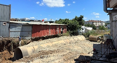 Gebze Balçık Mahallesi'nde dev borular ile yağmur suyu hattı çalışması
