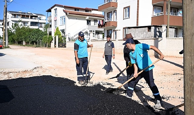 Kartepe'de Asfalt atağı tüm hızıyla devam ediyor