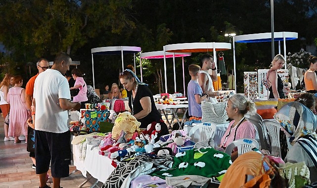 Kemer’de üreten ev hanımları kermesi