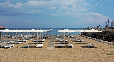 Kemer’in buluşma noktası “Deniz Kafe”