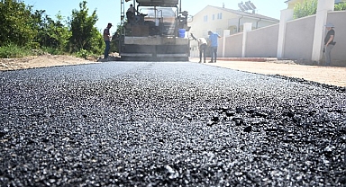 Kuzdere Mahallesi 2’nci Cadde’de asfaltlama çalışmaları başladı