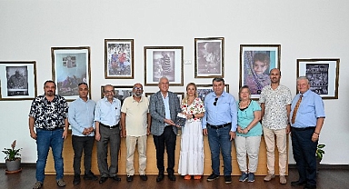 “Nerede Haber Orada Biz” Karabağlar’da