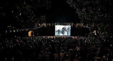 Nevşehirliler açık havada sinema keyfini çok sevdi