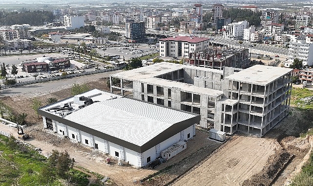 Serik’te çok amaçlı salon açılış için gün sayıyor