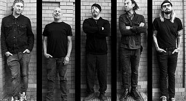 She Wants Revenge 7 Eylül’de Zorlu PSM'ye Post-Punk Rüzgarıyla Geliyor!