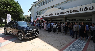 Türkiye'nin yerli otomobili TOGG DEÜ'nün Makam Aracı oldu
