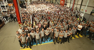 TürkTraktör’den 1000. Yerli Kazıcı Yükleyici Üretimi