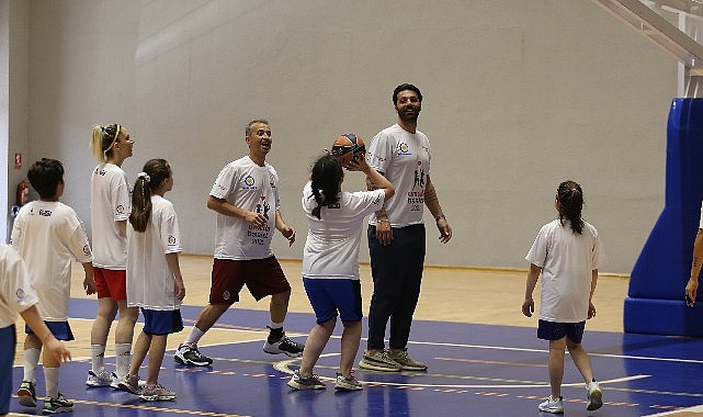 Umuda Basket Veteran Basketbol Turnuvası” ile 272 TEGV’li çocuğun eğitimine destek sağlandı