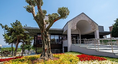 Zeytinburnu’nun Parlayan Yıldızı Mozaik Kafe