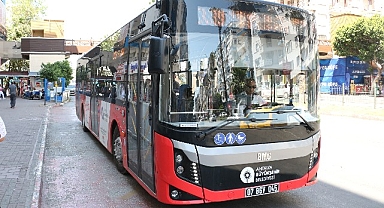 Antalya Büyükşehir'e ait toplu ulaşım araçları 30 Ağustosta ücretsiz yolcu taşıyacak