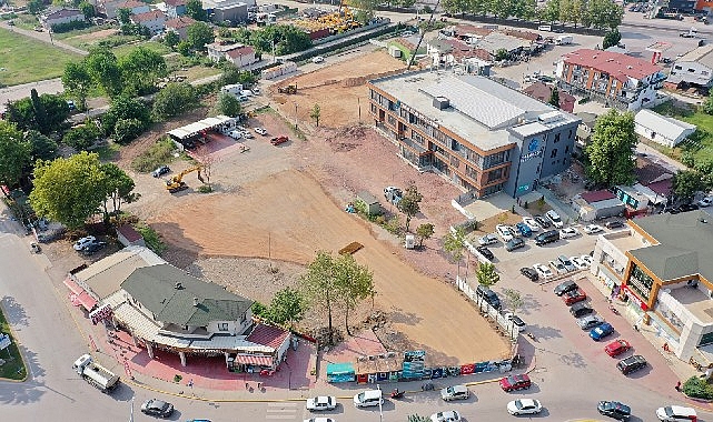 Başiskele Yeşilyurt Mahallesi meydana çıkıyor