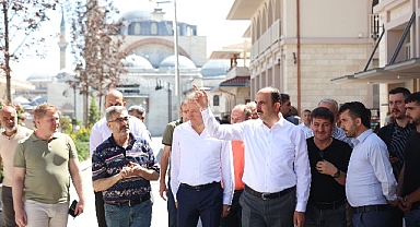 Başkan Altay Türbeönü Çarşılarında Esnafla Buluştu