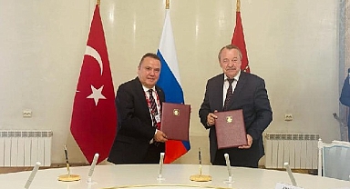 Başkan Böcek Moskova'da işbirliği protokolü imzaladı
