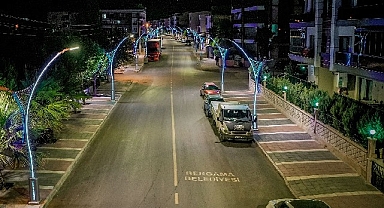 Bergama'da yollar yenileniyor, halk refaha kavuşuyor