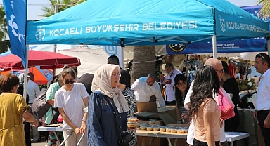 Büyükşehir'den 41 bin adet aşure ikramı