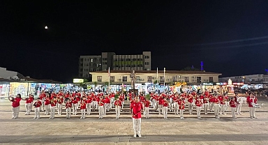 Cumhuriyet bandosu çalışmalarına devam ediyor
