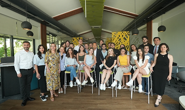 Düyanın en iyi Üniversitelerinde okuyan Türk öğrenciler, Arçelik'in '' ATıcket For Your Future '' programında buluştu