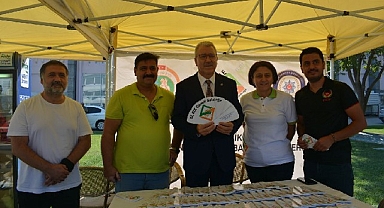EÜ’de “El Ele Güvenli Geleceğe” standında aileler ve öğrenciler bilgilendirildi