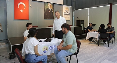 Gölcük Belediyesi Üniversite tercihlerinde öğrencilerin yanında