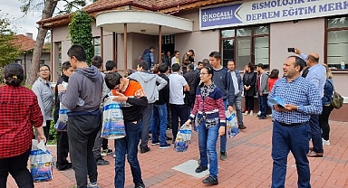 Kocaeli Büyükşehir'den deprem farkındalığı eğitimleri