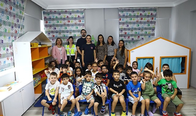 Minik öğrencilere deprem eğitimi