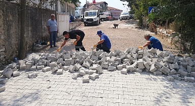 Muğla Büyükşehir Parke Kaplama Çalışmalarına Devam Ediyor