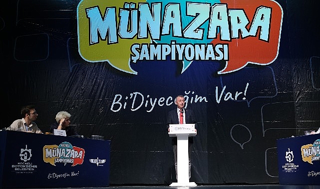 Münazarada ödüller sahiplerini buldu