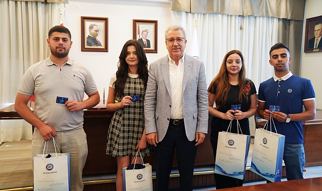 Rektör Prof. Dr. Budak EÜ’de eğitim görecek Azerbaycanlı öğrencileri ağırladı