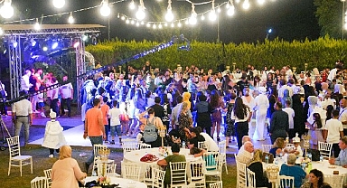 Seferihisar’da toplu sünnet şöleni coşkusu