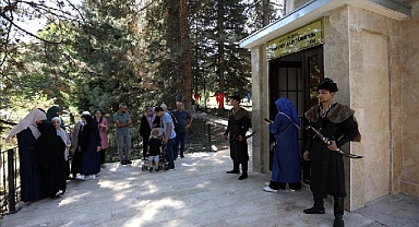 Turgut Alp Türbe Gezileri Başladı