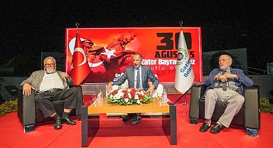 Usta tarihçiler Atatürk’ün dehasını anlattı