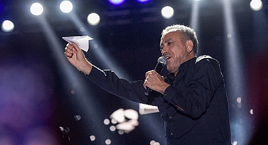 92. İzmir Enternasyonal Fuarı’nda finali Haluk Levent yaptı
