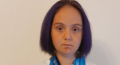 Abdi İbrahim Vakfı bursiyeri milli yüzücü İrem Öztekin, Down Sendromlular Avrupa Şampiyonası SUDS 2023’te 4 gümüş, 1 bronz madalya kazandı