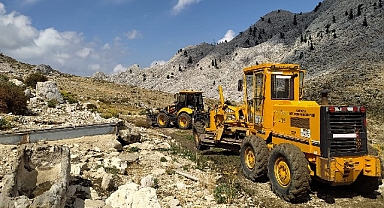 Antalya Büyükşehirden Akseki'nin yayla yollarına bakım