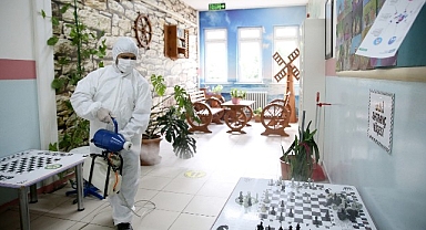 Bayrampaşa’da okullar dezenfekte ediliyor