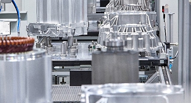 Bosch elektrikli araçlar için 800 voltluk teknoloji üretimine başlıyor