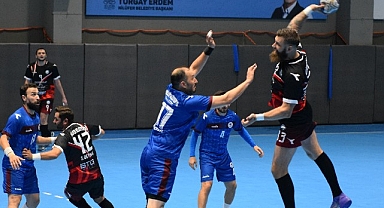 Çekişmeli maçın galibi Nilüfer Belediyespor