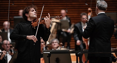 Genç Keman Sanatçımız Elvin Hoxha Ganiyev, Karol Szymanowski Uluslararası Müzik Yarışmasında 2.lik Ödülünü Aldı