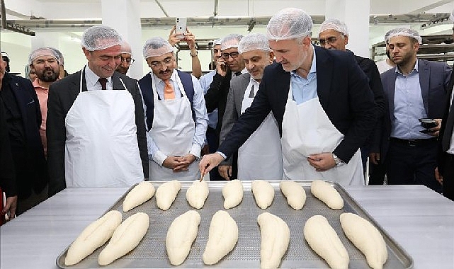 İnegöl Belediyesi’nin Desteği İle 4 Tl’ye Ekmek Üretiliyor