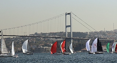 İstanbul'un iki incisinde yelkenler açtı
