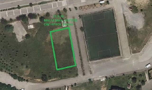 Kocaeli Büyükşehir'den Malta Mahallesi'ne futbol sahası