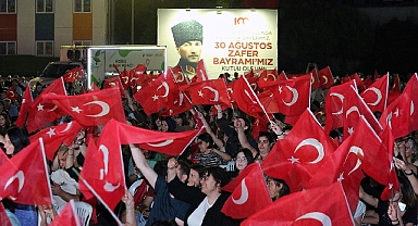 Küçükçekmeceliler şampiyon için tek yürek oldu