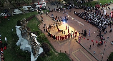 Kurtuluş Günü Fener Alayı Ve Konserle Kutlanacak