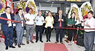 Malkara Belediye Başkanı Ulaş Yurdakul Ar Zirai İlaç ve Tohum'un açılışını gerçekleştirdi